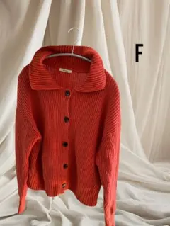ニコアンド niko and オレンジ色のボタン付きカーディガン　フリーサイズ