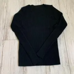 ブラックリブ編みVネック長袖トップス