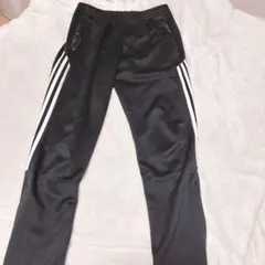 期間限定　adidas ブラックジャージパンツ