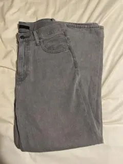UNIQLO グレー ワイドストレートデニム 28