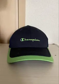 Champion ネイビー/グリーン キャップ