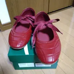 ZARA リボン付きレッドフラットシューズ