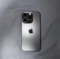 Apple iPhone 15 Pro 128GBブラックチタニウム