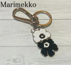 【マリメッコ】キーホルダー 新品未使用 Marimekko 白黒 ウニッコ