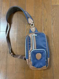 TAKEO KIKUCHI ボディバッグ ネイビー×ブラウン