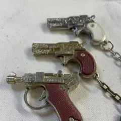【ジャンク品】銃型　ピストル型　キーホルダー　まとめ売り　コレクション　レトロ Yahoo!オークション -「ピストル キーホルダー」の落札相場