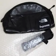 値下げ⭕️ Supreme TNF Leather Roo II Lumbar黒 - メルカリ