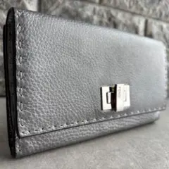 【激レア 美品】フェンディ セレリア ピーカブー 長財布 ターンロック シルバー