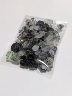 デコレーションパーツ　黒　緑