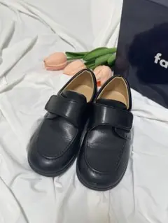 メル！familiar スニーカー　靴　18.5センチ　新品未使用 familiar - ファミリア スニーカー 靴 シューズ 18.5の通販 by J