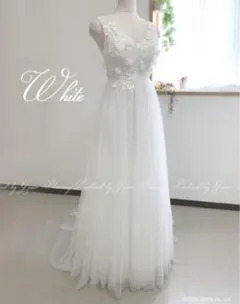 ウェディングドレス　ホワイト　Aラインドレス　9号　ベール付き