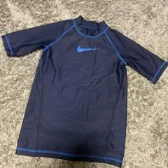Nike ラッシュガード 140cm