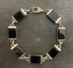 Item thumbnail for item f3a7db21-bb22-4531-992e-6a538a8c3102