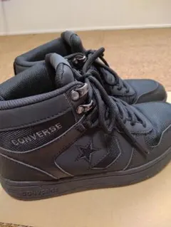 黒スニーカー スニーカー