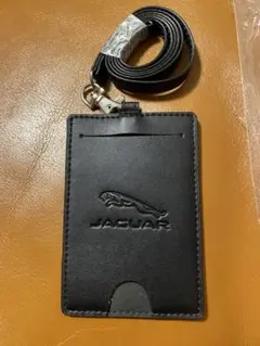 넥 스트랩이 달린 재규어 패스 케이스 카드 홀더