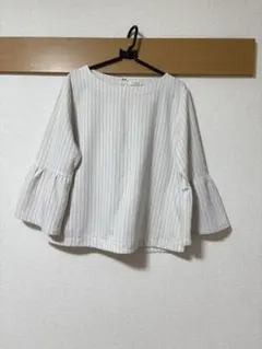 ホワイトストライプ フレアスリーブシャツ