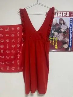 赤いフリルVネックサロペット【レトロ・高円寺】