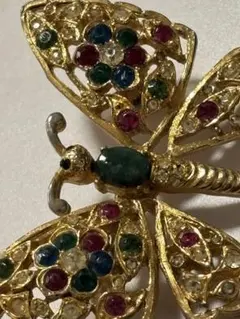 ずっしり質感　蝶ブローチ カラーストーン付き　丁寧なお作り年代物レトロビンテージ