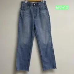 GU ハイウエストストレートジーンズ　Mサイズ