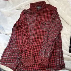 ユニクロ 赤と黒のチェック柄 長袖シャツ AUTHENTIC SHIRT