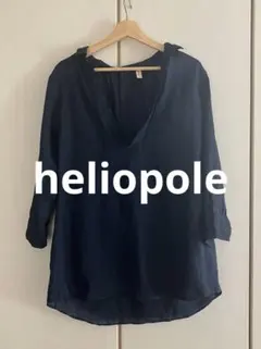 heliopole⭐︎バックボタンブラウス　ネイビー　リネン100%のサムネイル