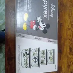 Disney Pyrex ガラス保存容器 8ピースセットのサムネイル