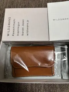 ワイルドスワンズ タング ロイドヴァッシュ ルージュ アイレット