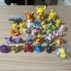 ポケモン　ポケモンキッズ　ガチャ　　モンコレ　まとめて　リザードン　ピカチュウ