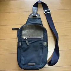 Paul smith ボディバッグ ナイロン×レザー ネイビー ロゴ