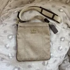 COACH シグネチャー ショルダーバッグ ベージュ