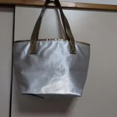新品　お値下げAlchimia トートバッグ シルバー ゴールド ポーチ付きのサムネイル
