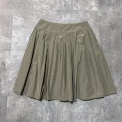 ANAYI タックフレアスカート 38 日本製 グレージュ 光沢 膝丈のサムネイル