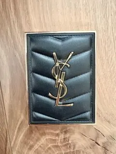 YSL クチュール ミニ クラッチ 500 アイシャドウ