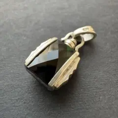 Item thumbnail for item 26ab6660-f877-4307-b248-1b1413e1d289