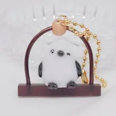 【ウインク】お茶目な立体シマエナガ チャーム ブランコ レジン／M7-03