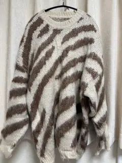 Treat Urself ゼブラ柄ニットトップス