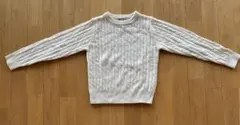 大幅値下げ！ホワイトケーブルニットセーター