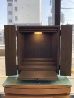 〔新品] 赤字特価　コンパクト仏壇明春14号　ウォールナット色　照明付