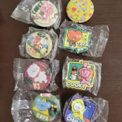 BT21 くら寿司　缶バッチ　キーホルダー