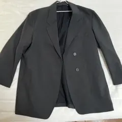 ユニクロテーラードジャケット黒