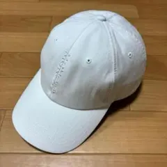 〔美品〕モンクレール　刺繍ロゴ　ホワイト　キャップ　国内正規品　5K50のサムネイル