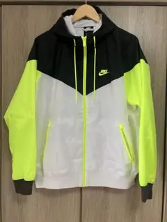 Item thumbnail for item 841b774b-feff-4e98-9456-8171611269dd