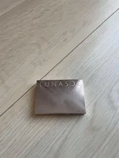 ルナソル　チークコンパクトのサムネイル