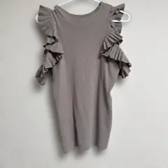 スナイデル　肩出しニット　オフショルダー　トップス　フリル