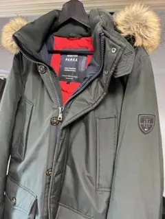 TOMMY HILFIGER（トミーヒルフィガー）ダウンジャケット s