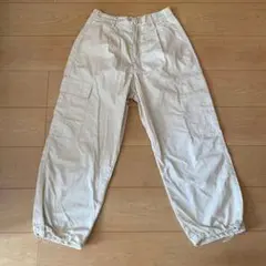 ホワイト カーゴパンツ ポケット付き