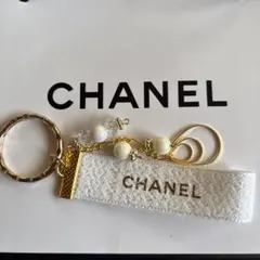 CHANEL リボン チャーム