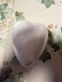 ReFa ハートブラシ　オーロラホワイト　リファ　くし　ブラシ　ハート