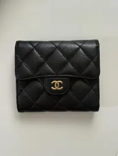 シャネル　マトラッセ　三つ折り財布　ココマーク　キャビアスキン　Gカード