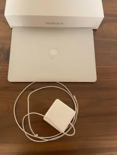 MacBook Air 13インチ2017年　★充電回数54回のみ美品★